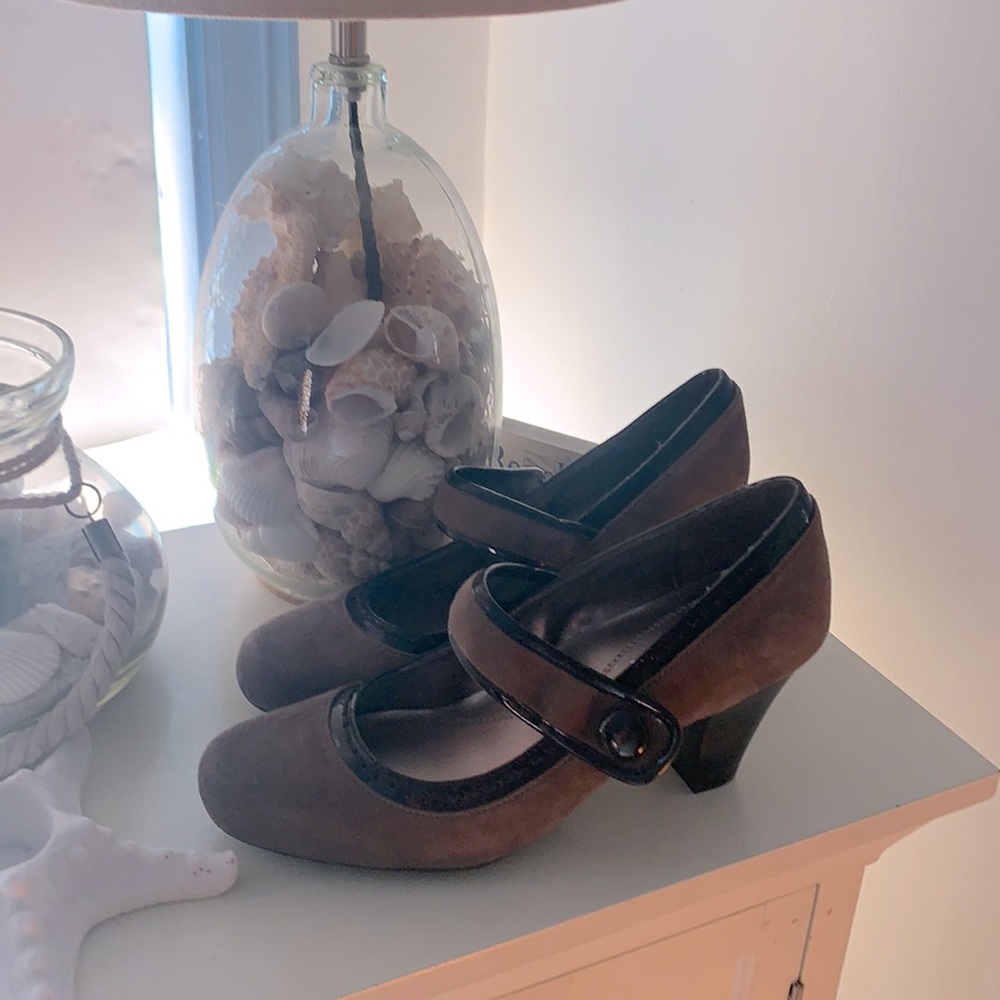 Adorable Like new Naturalizer shoes